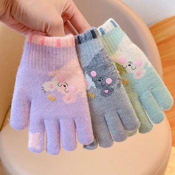 Зимние детские Мультяшные Вязаные Плюшевые утолщенные Пятипалые перчатки Для маленьких девочек Мягкие Уличные Ветрозащитные теплые перчатки Детские перчатки  5