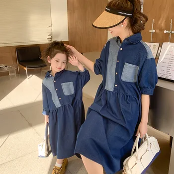 Весна-лето 2023, модное джинсовое платье в стиле пэчворк для мамы и дочки, платье для родителей и детей, одинаковые наряды для семьи  5