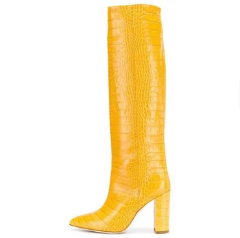 Новейшие женские ботинки из желтой кожи на квадратном каблуке с острым носком, зимние длинные ботинки 2019 года, банкетные модельные туфли на широкой подошве, плюс размер 10  5